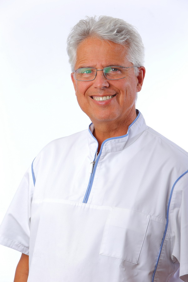 Dr. Thomas Veigel